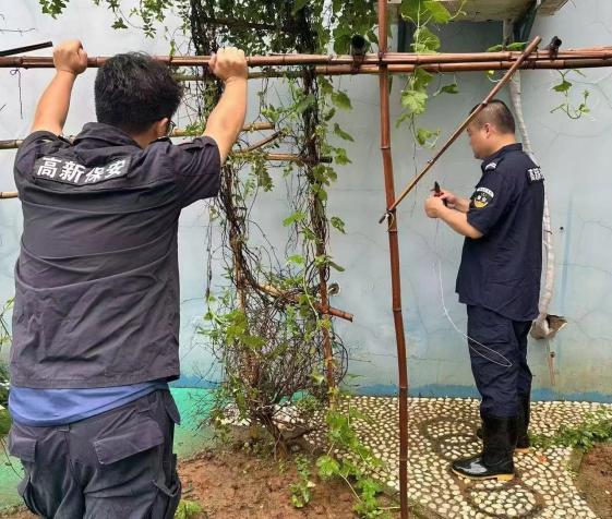 C:/Users/BA/Desktop/風雨過后南京保安迅速行動，恢復安“寧”面貌/9.jpg9