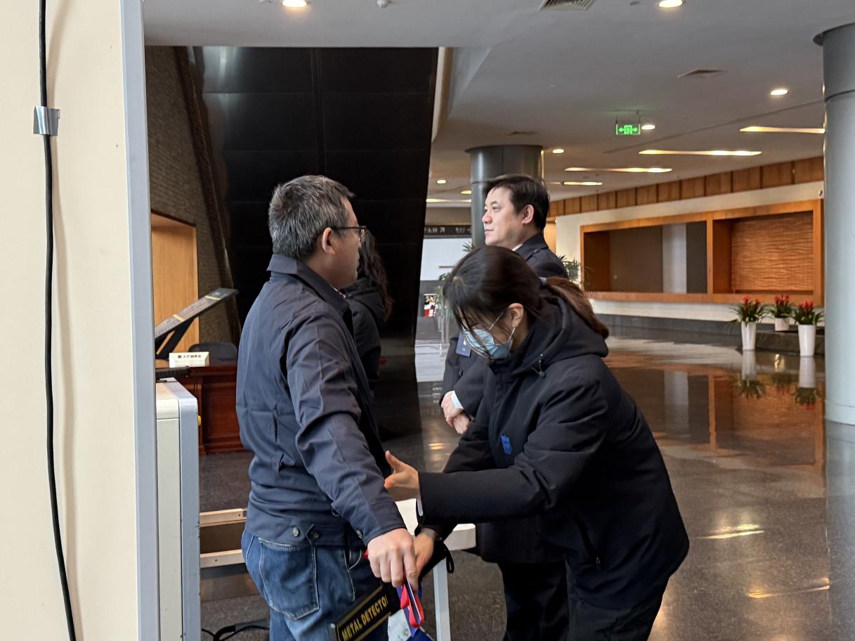 E:/25.12.10后 上傳網(wǎng)站留存/“安保鐵軍、硬核保障”2026系列報道一——科技引領(lǐng)未來，安全護(hù)航盛會/照片/79854b95b5929b8d99e14dd1fe9a271f.jpg79854b95b5929b8d99e14dd1fe9a271f